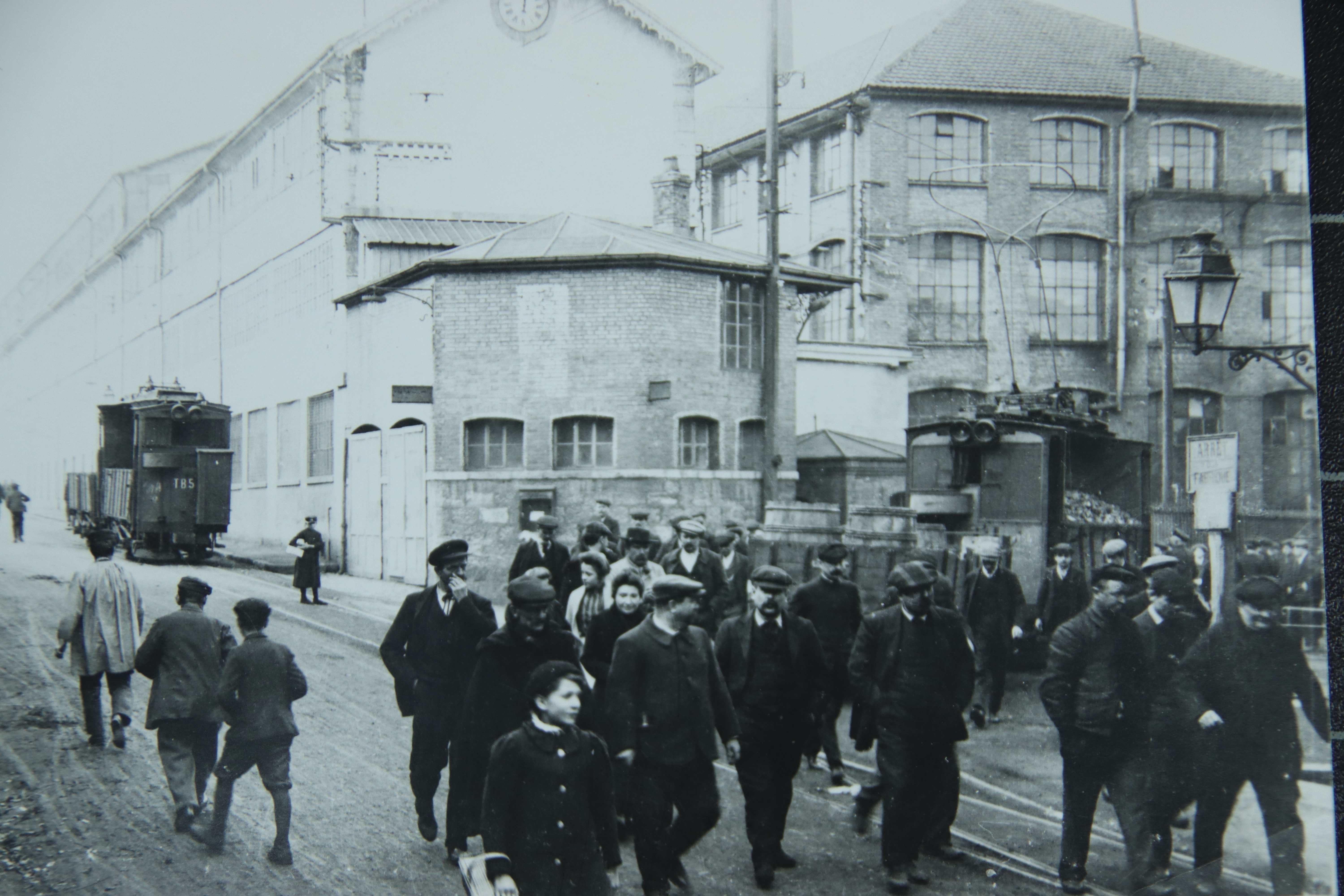 Usine Japy - Sortie d'usine